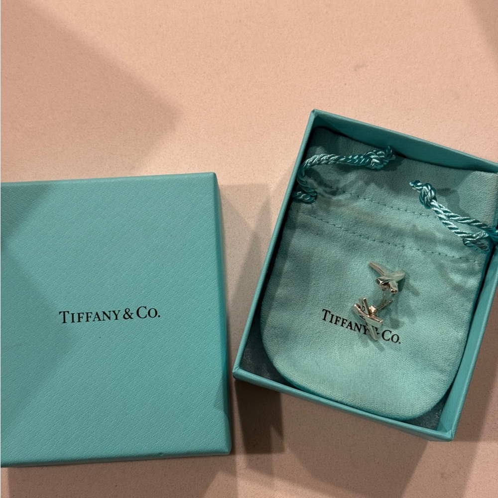 Tiffany & Co Silver Paloma Picasso ''X'' Kiss Stud Earrings